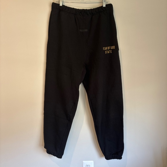 Fear of God Essentials Black Fleece Sweatpants Mens Medium - Picture 3 of 6
